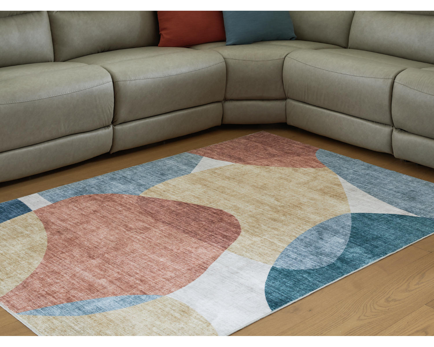 Chanleigh Washable 5' x 7' Area Rug