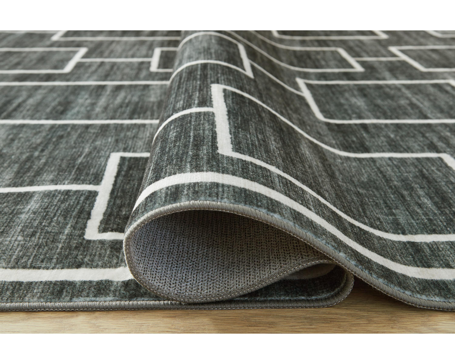 Elderland Washable 7'6" x 9'6" Area Rug
