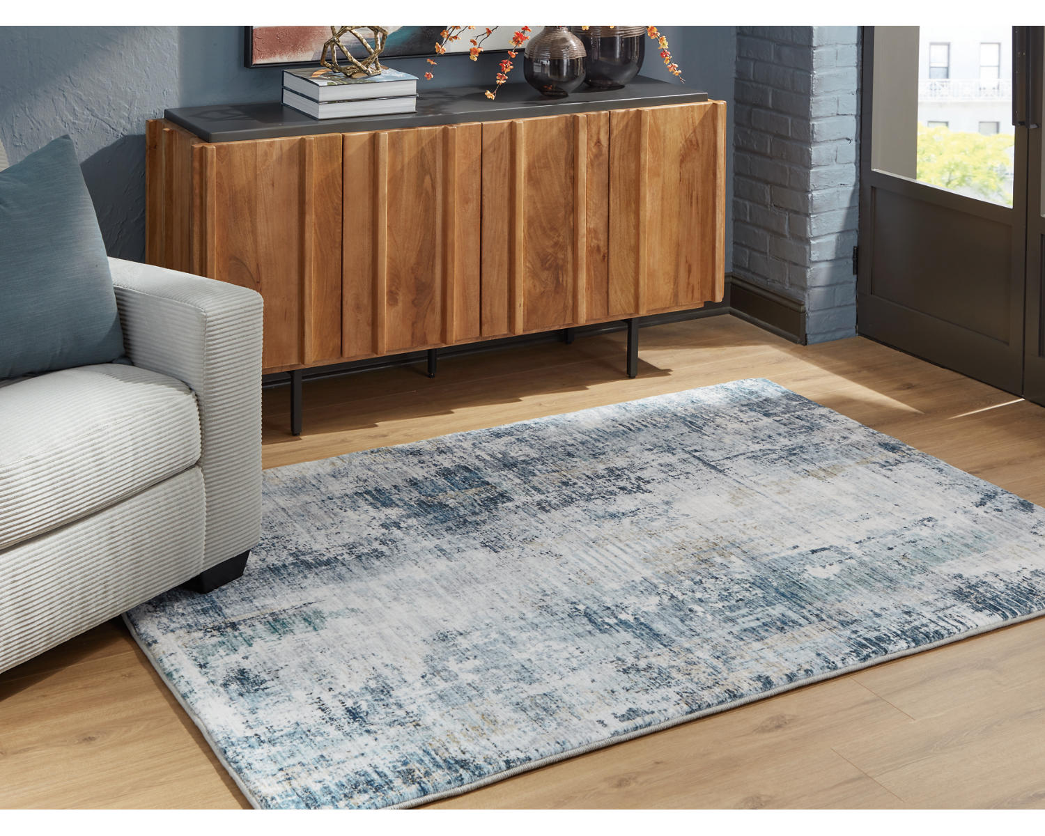 Arlenmont 5' x 7' Area Rug