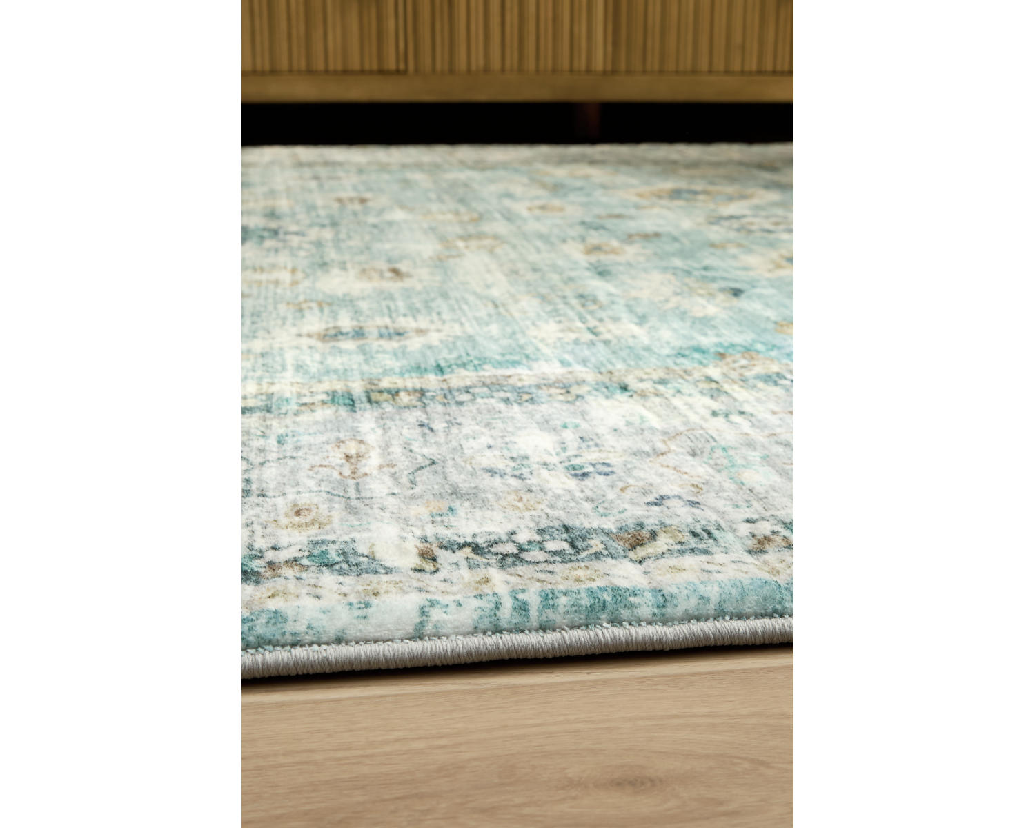 Ladstoney 5' x 7' Area Rug