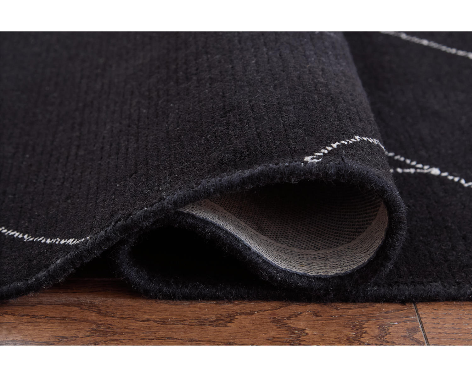 Marav 5' x 7' Area Rug