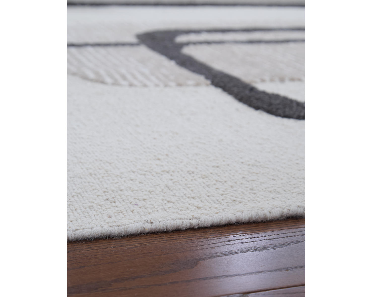 Davismour 5' x 7' Area Rug