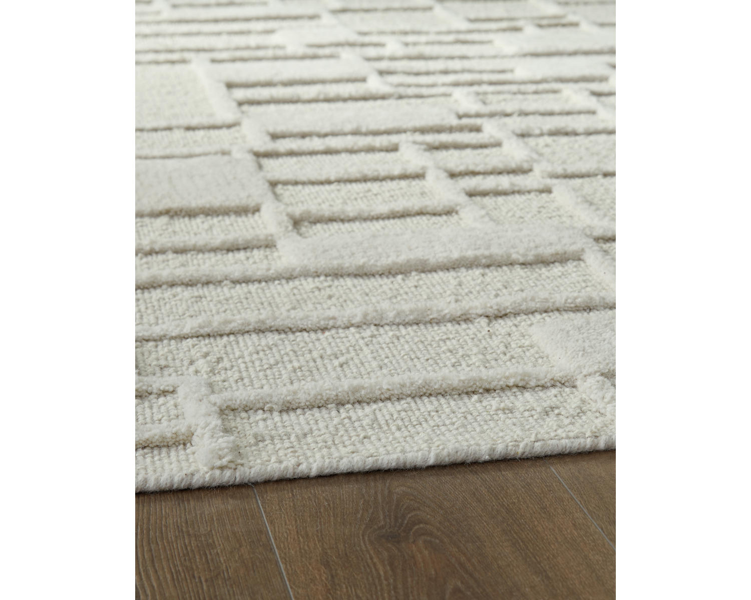 Empriss 7'8" x 10' Area Rug