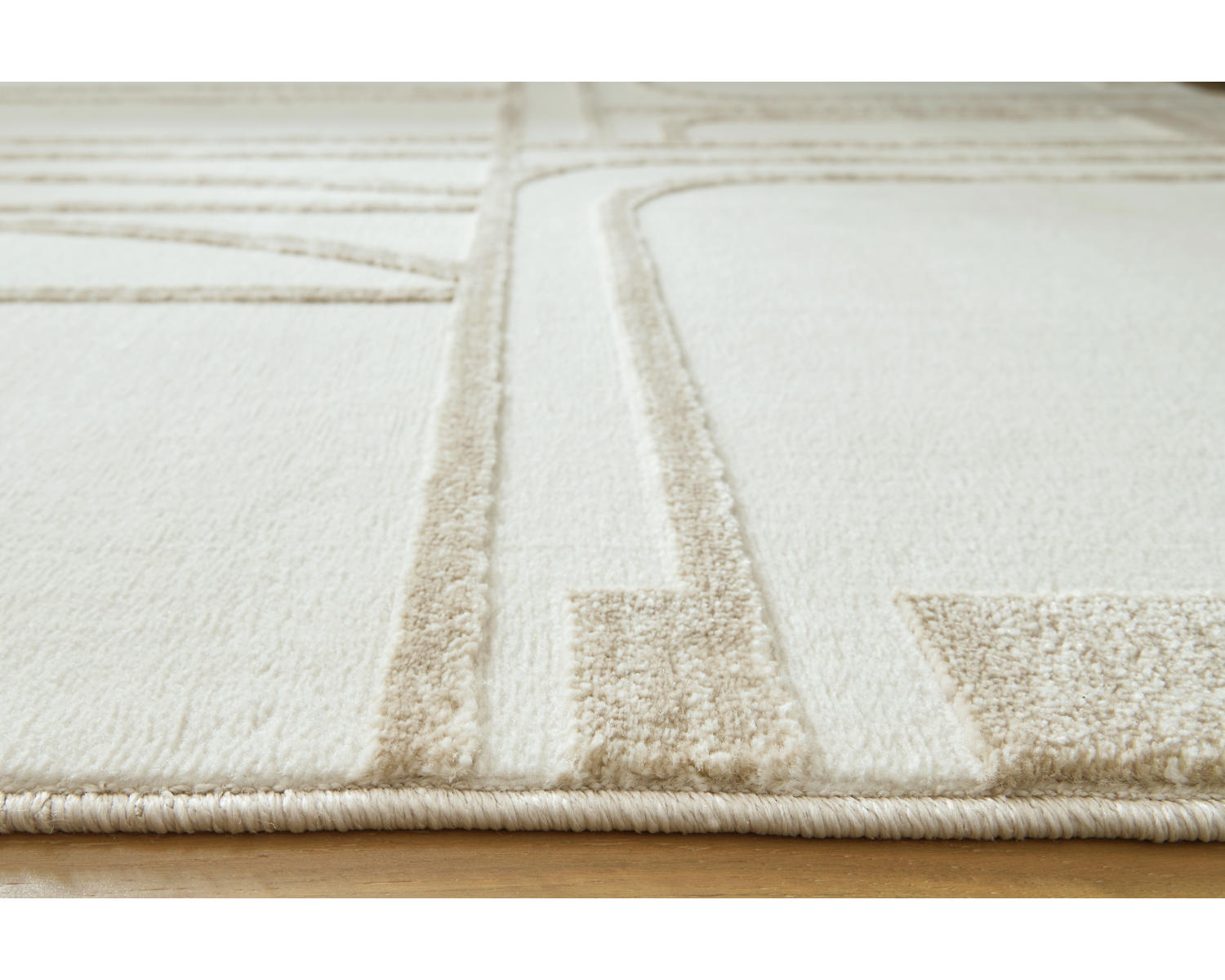 Farongrove 5'3" x 7' Area Rug