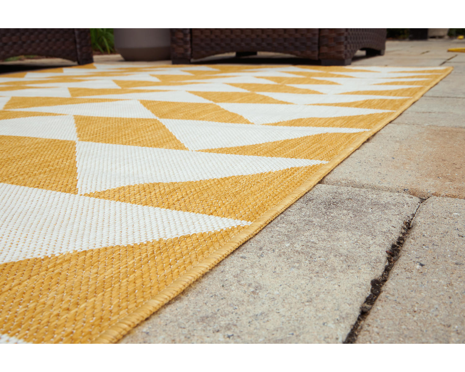 Thomley 8' x 10' Rug
