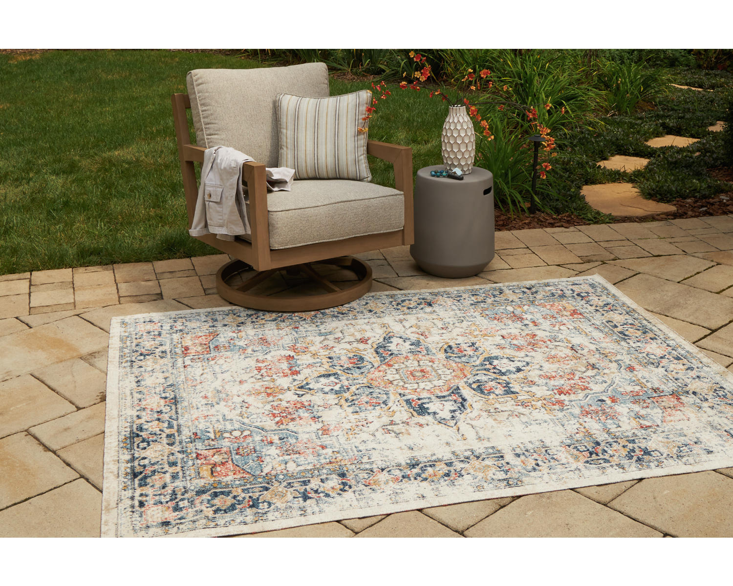 Jarrpage 5' x 7' Rug