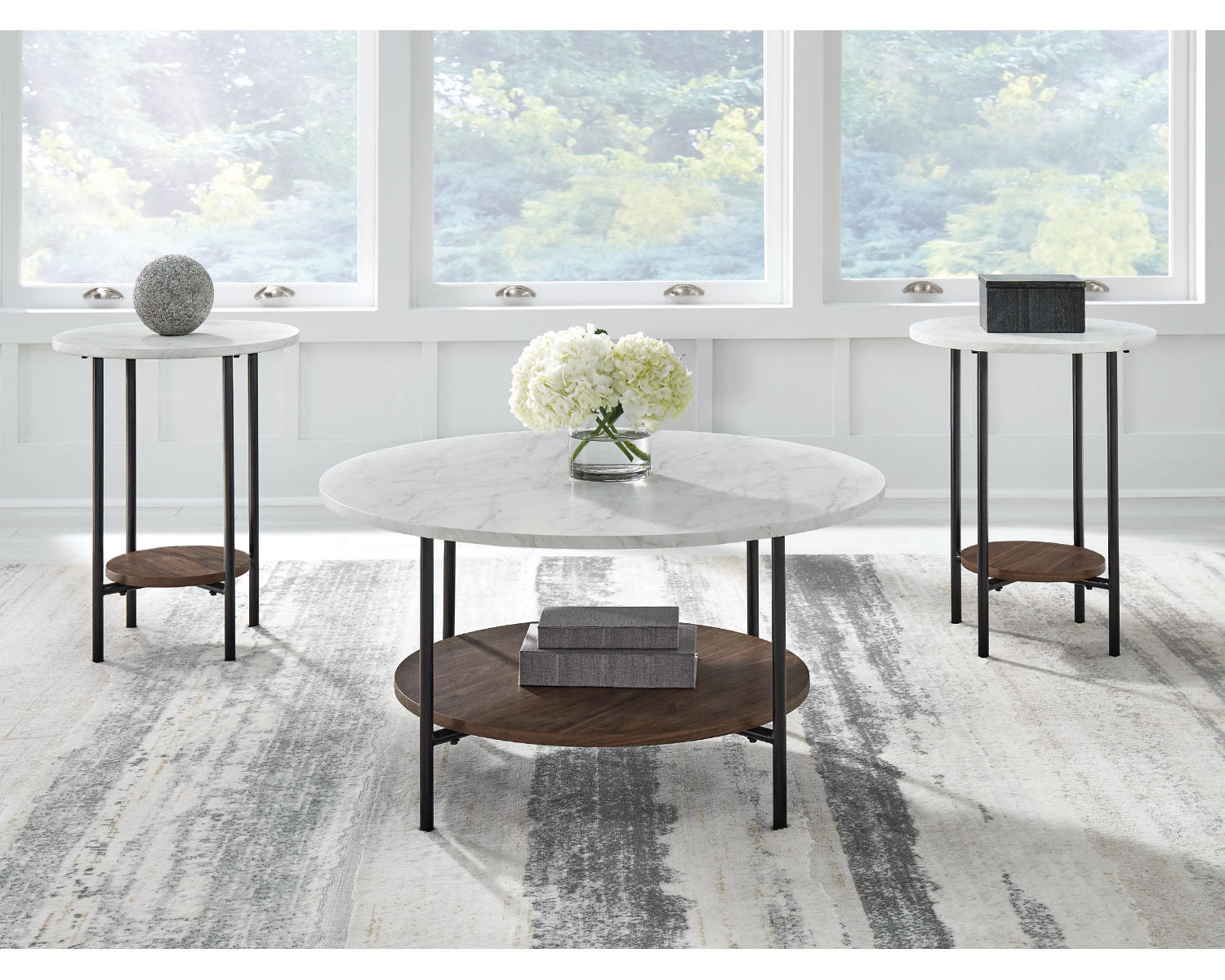 Wrenwich Table (Set of 3)