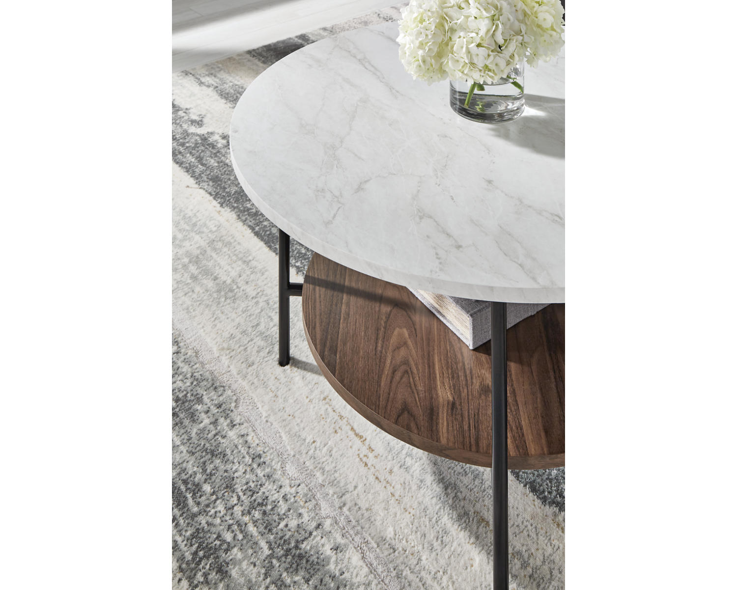 Wrenwich Table (Set of 3)