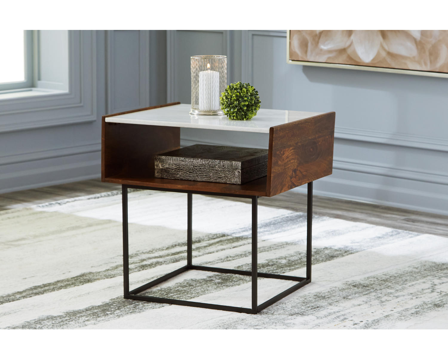 Rusitori End Table