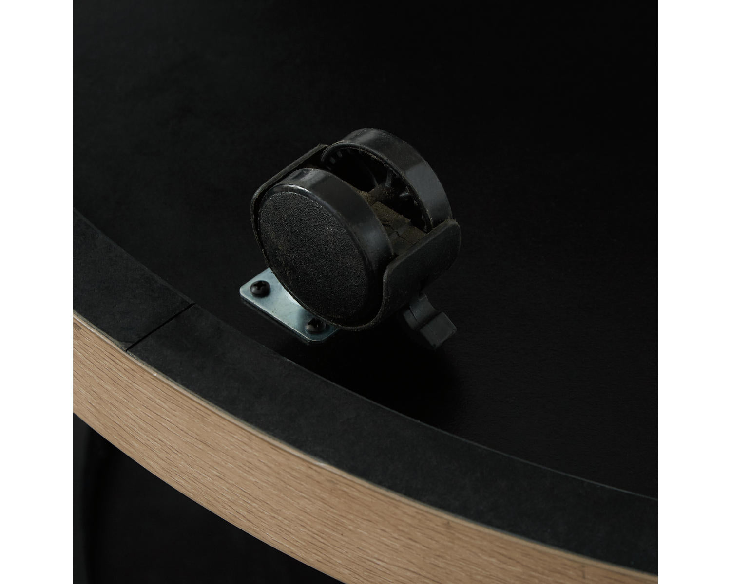 Darthurst Table (Set of 3)