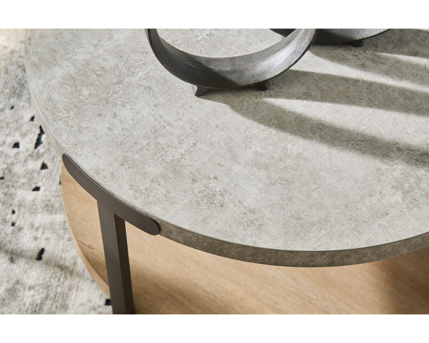 Darthurst Table (Set of 3)