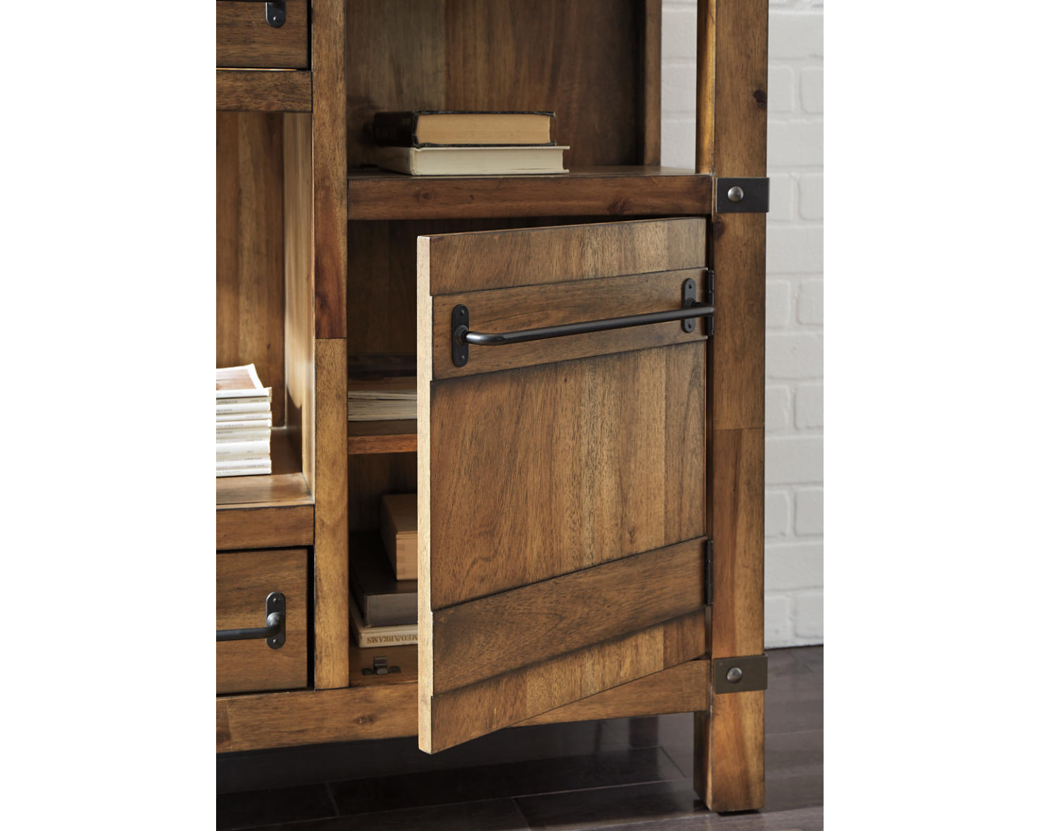 Roybeck Accent Cabinet