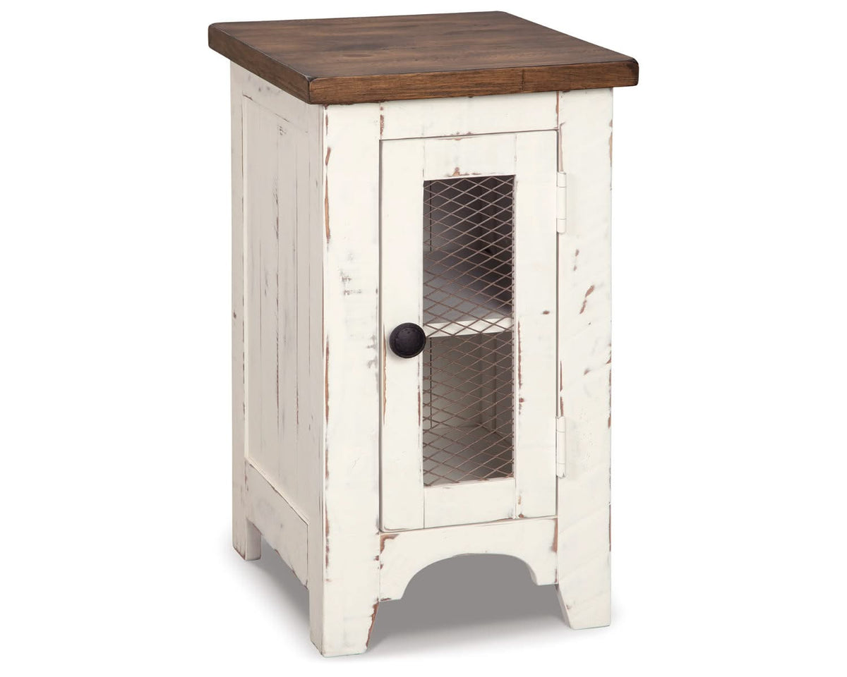 Wystfield Coffee Table and 2 Chairside End Tables