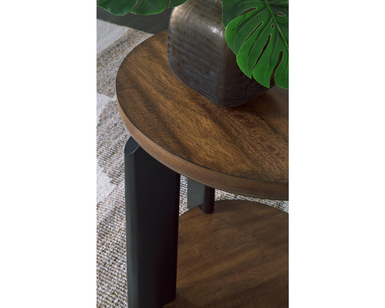 Kraeburn End Table
