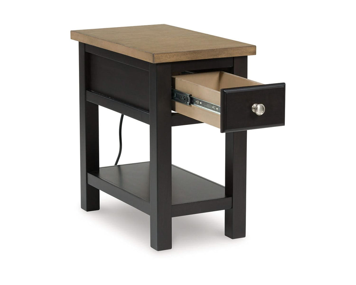 Mesa auxiliar Drazmine Chairside