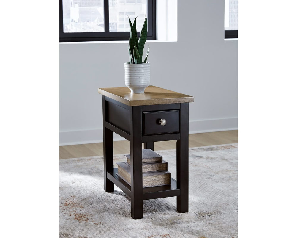 Mesa auxiliar Drazmine Chairside