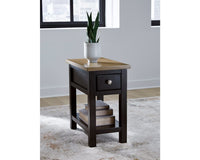 Mesa auxiliar Drazmine Chairside