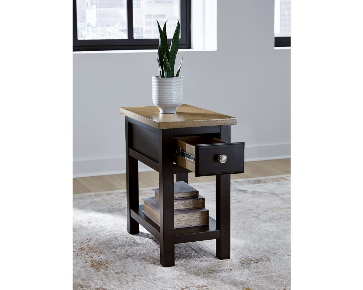 Mesa auxiliar Drazmine Chairside