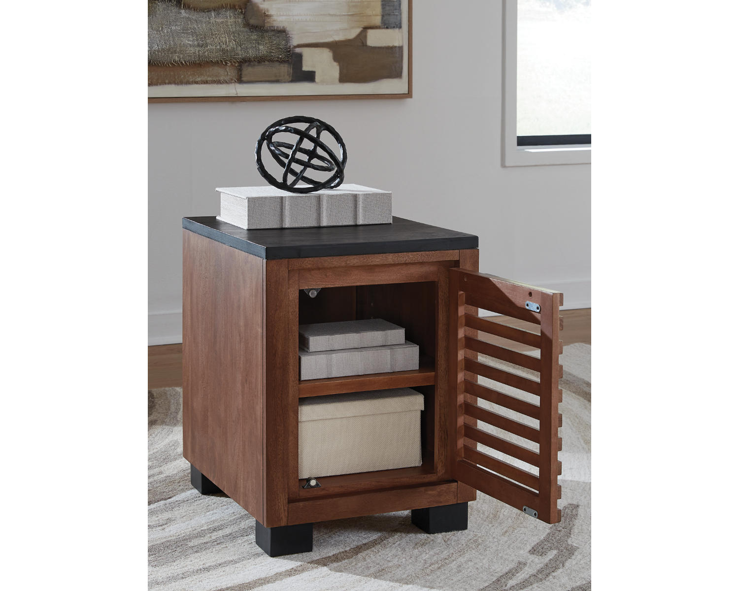 Kallari Chairside End Table