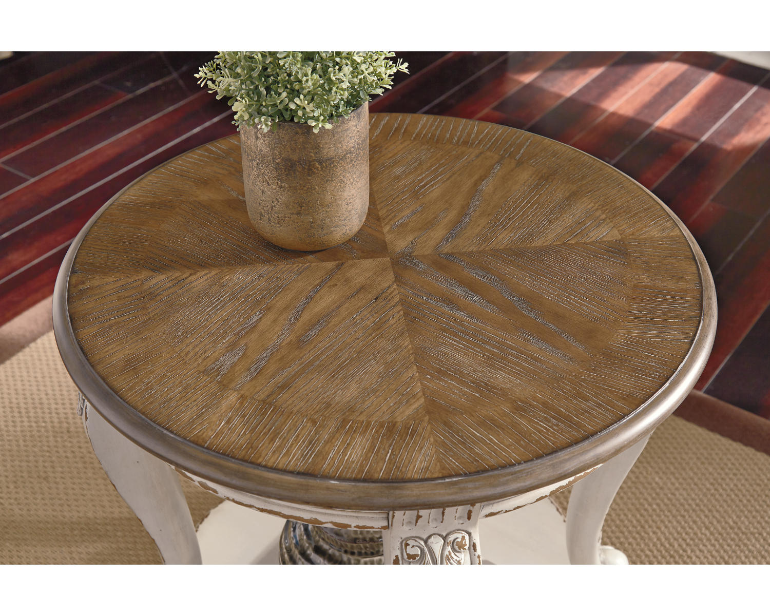 Realyn End Table