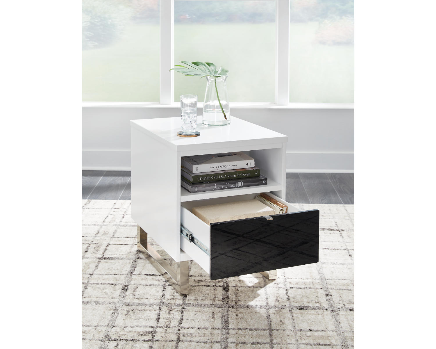 Gardoni Chairside End Table