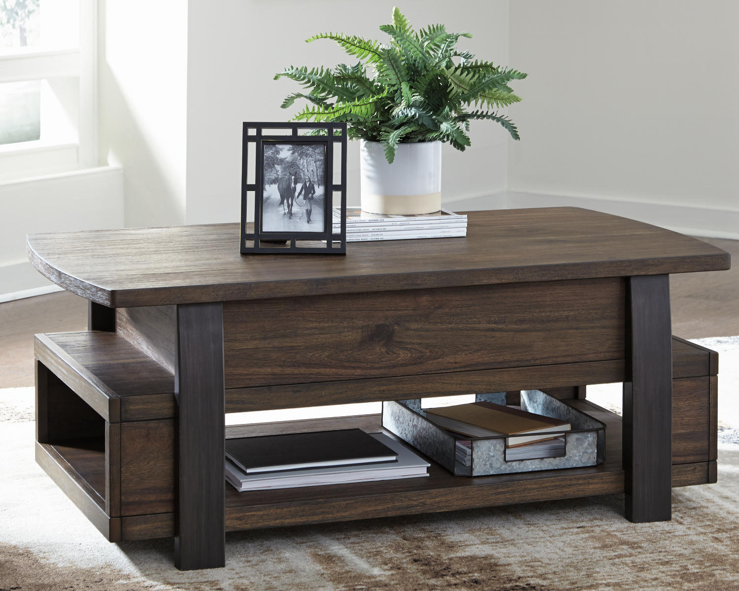 Vailbry Coffee Table with Lift Top