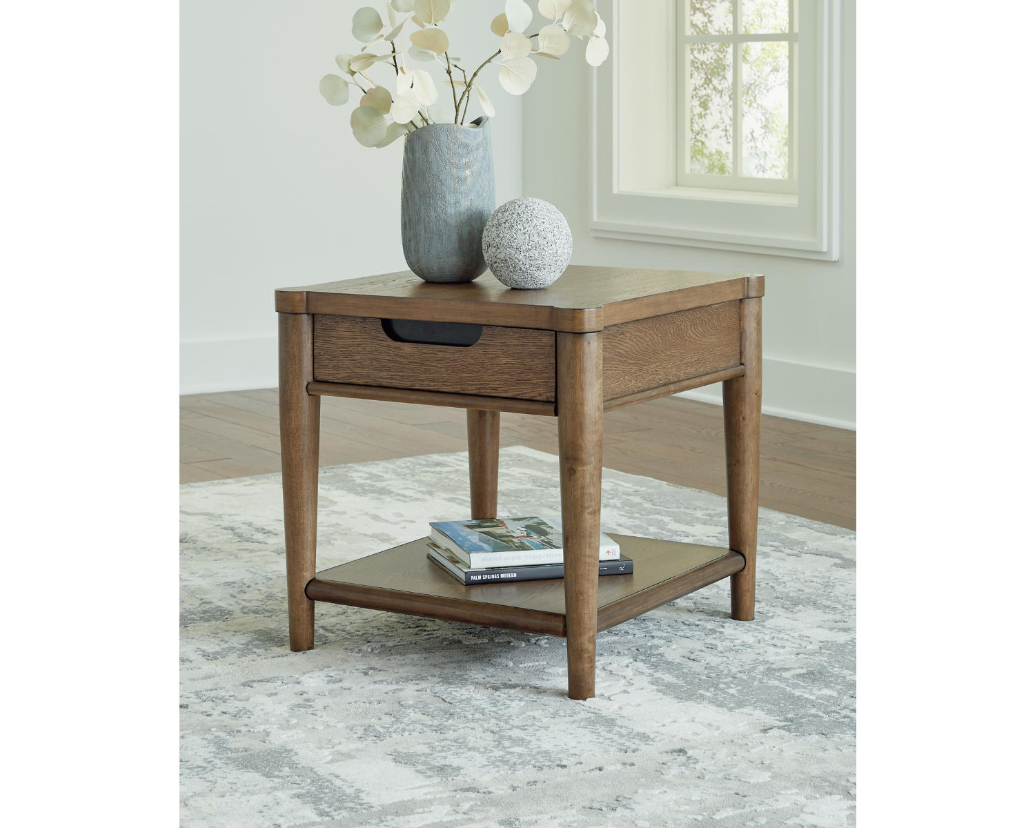 Roanhowe End Table