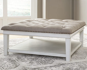 Mesa de centro otomana tapizada Kanwyn