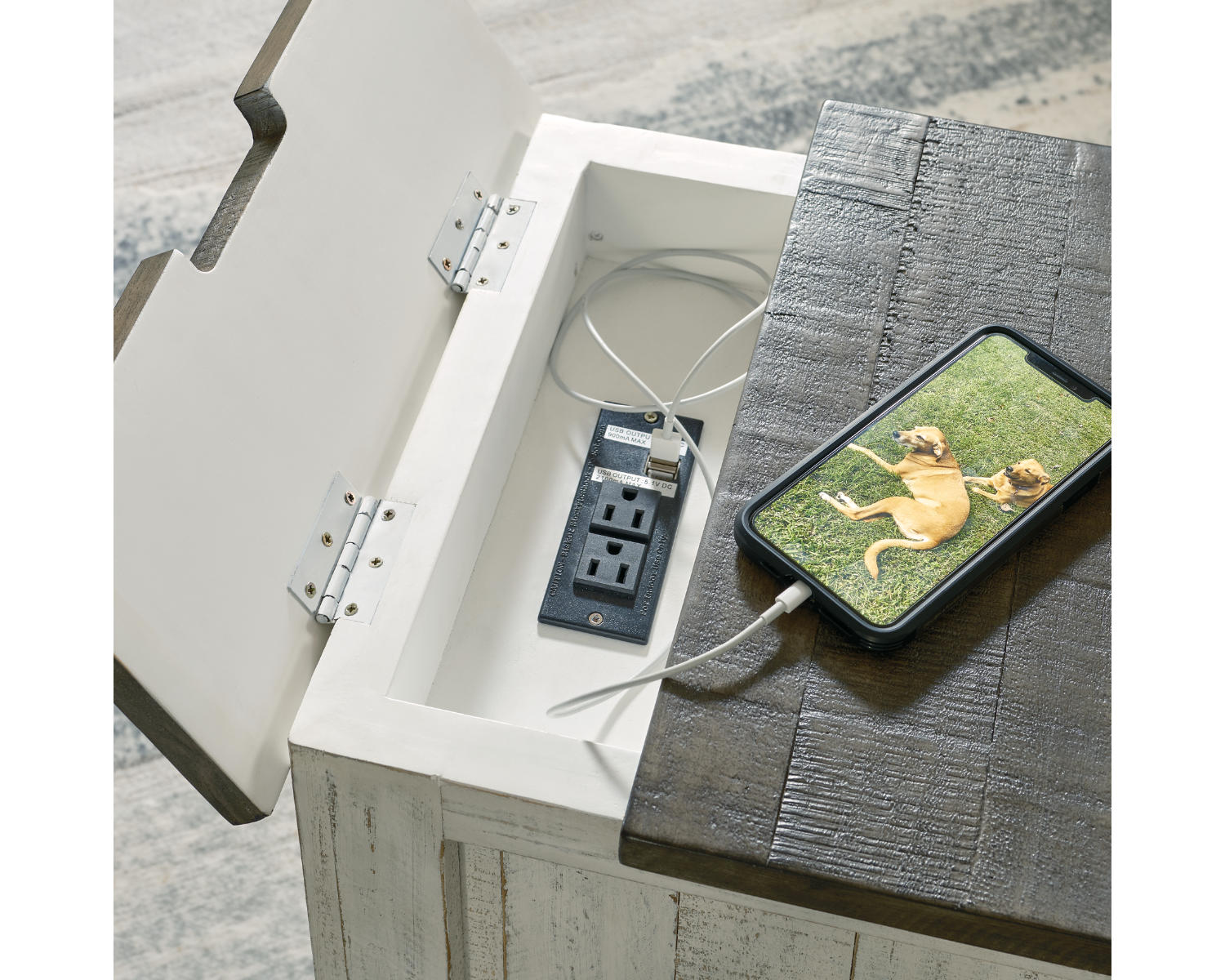 Havalance Chairside End Table