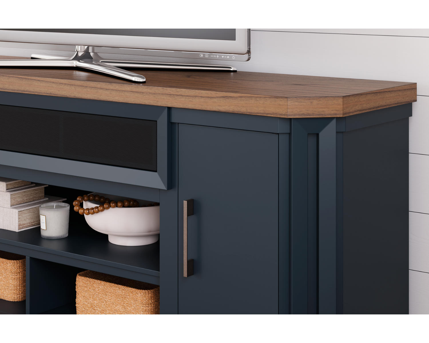 Landocken 83" TV Stand