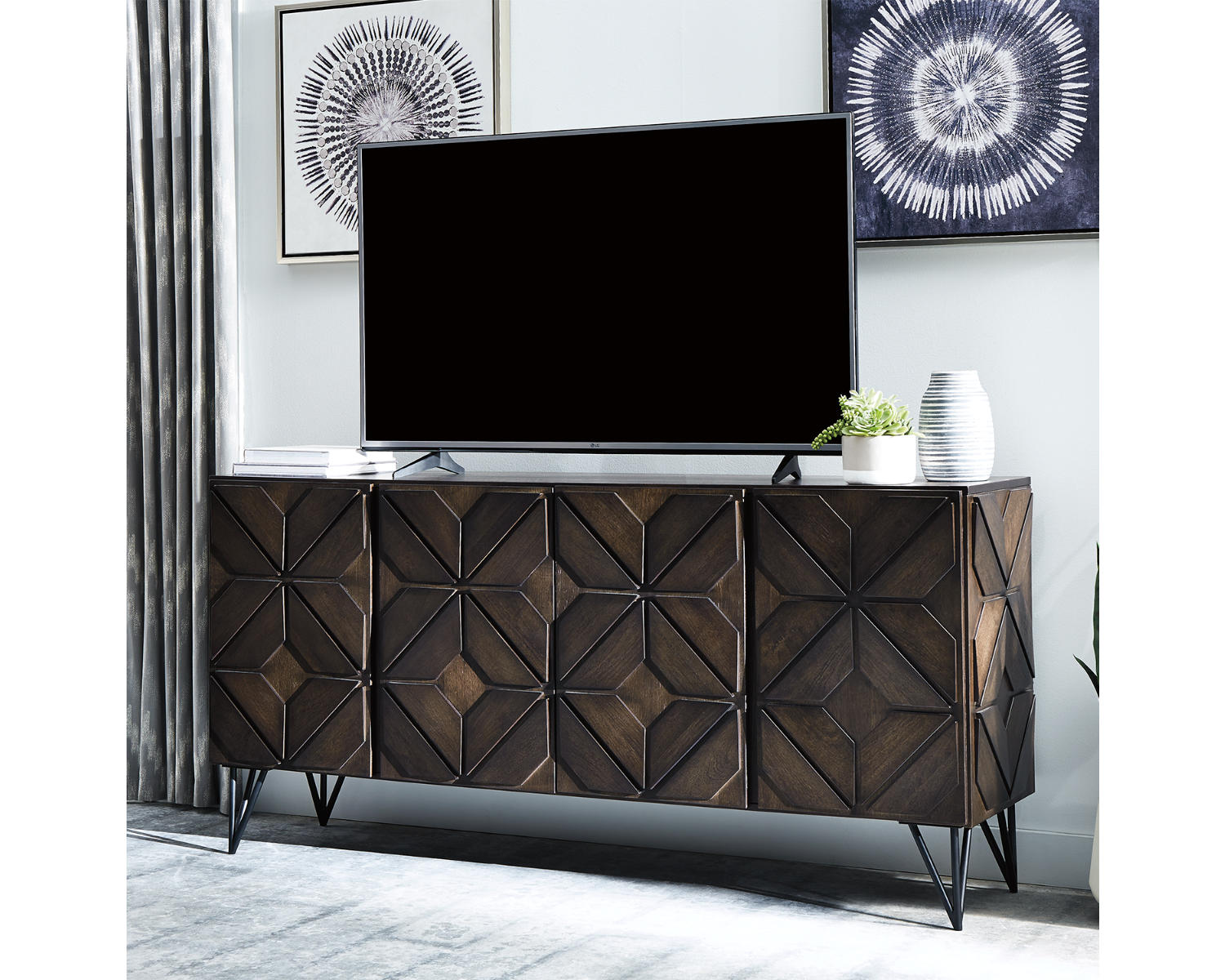 Chasinfield 72" TV Stand