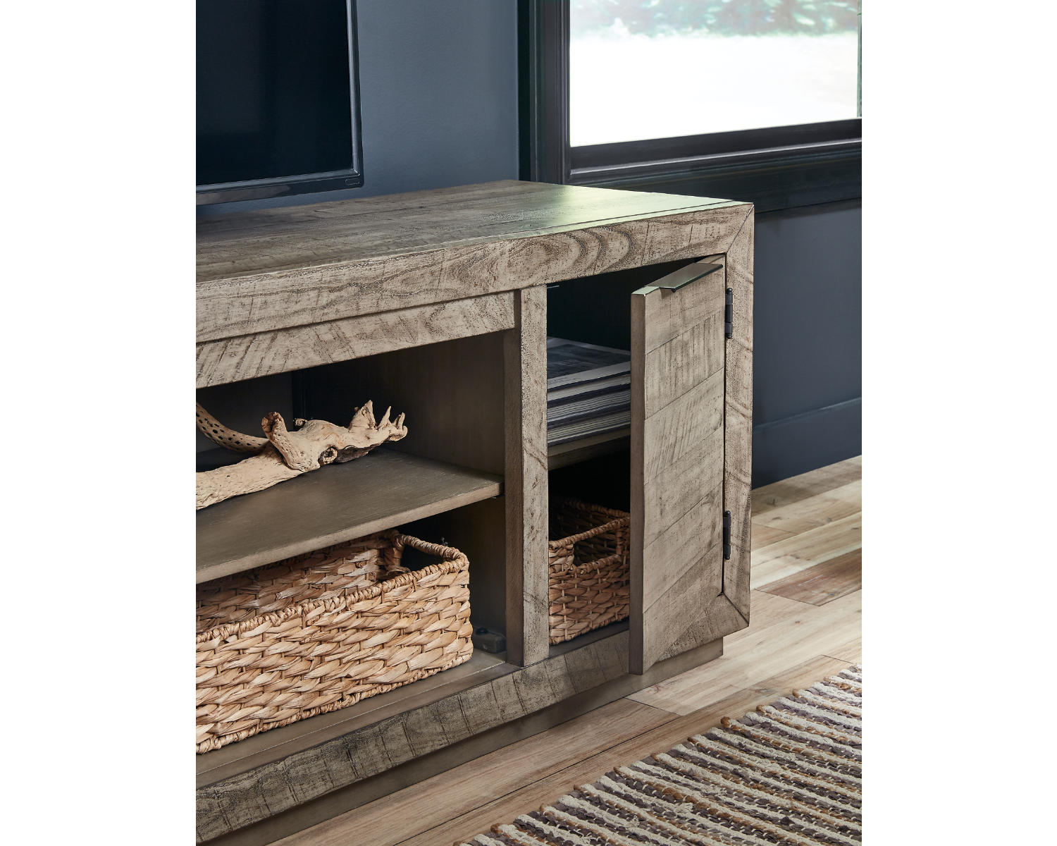 Krystanza 92" TV Stand