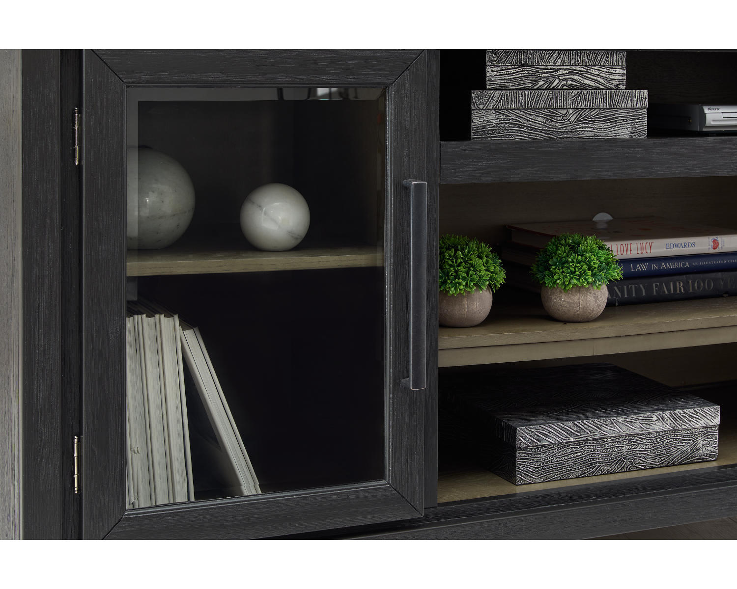 Foyland 83" TV Stand