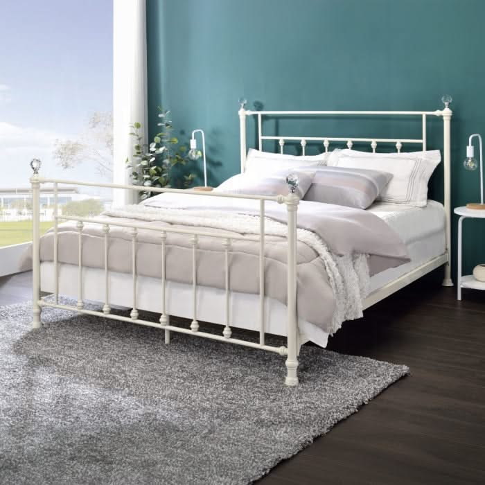 Cama Comet Queen