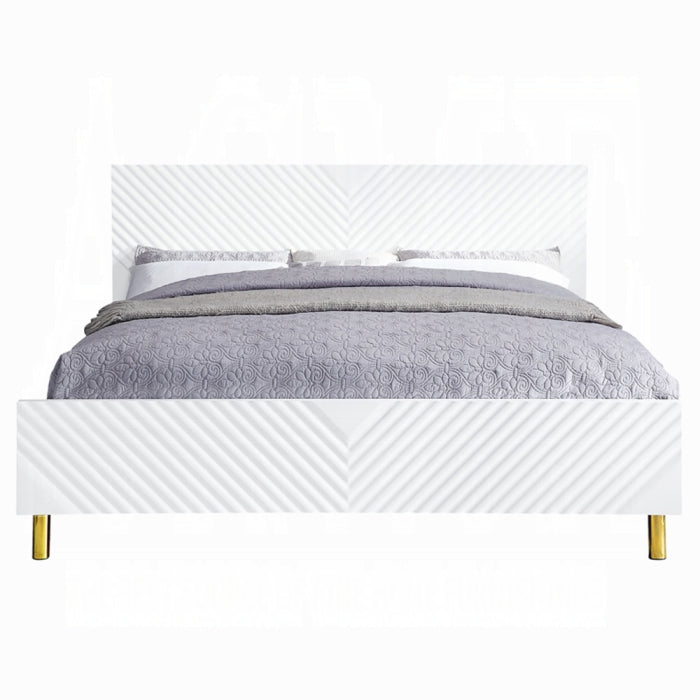 Gaines Queen Bed