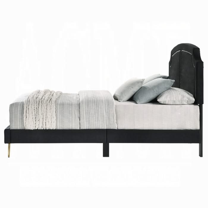 Zeena EK Bed
