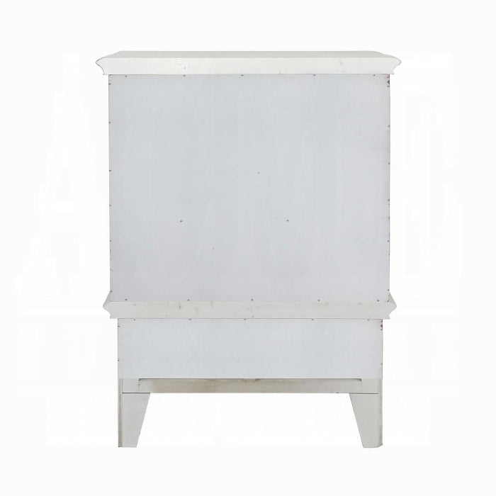 Vendome Chest