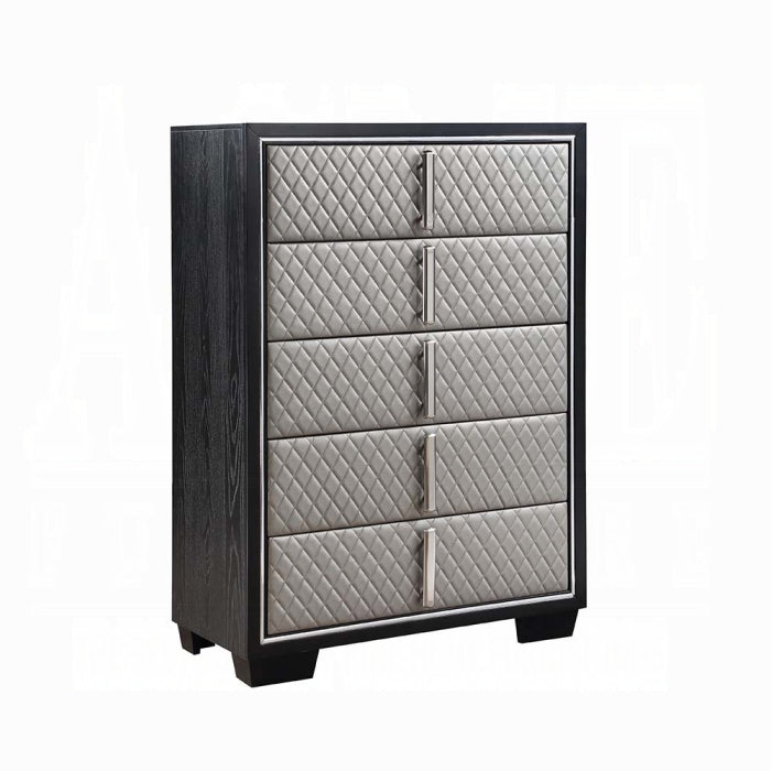 Nicola Chest