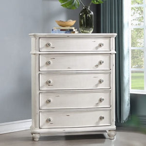Jaqueline Chest
