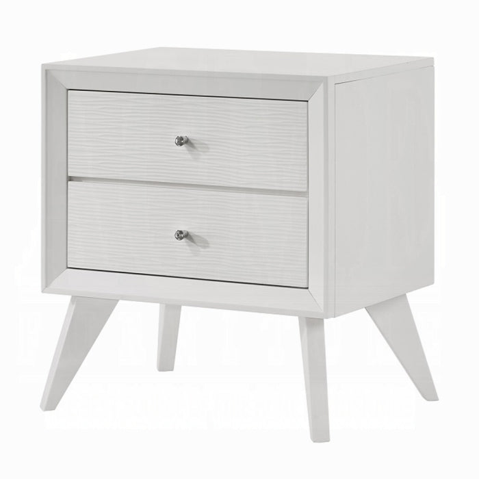 Cerys Nightstand