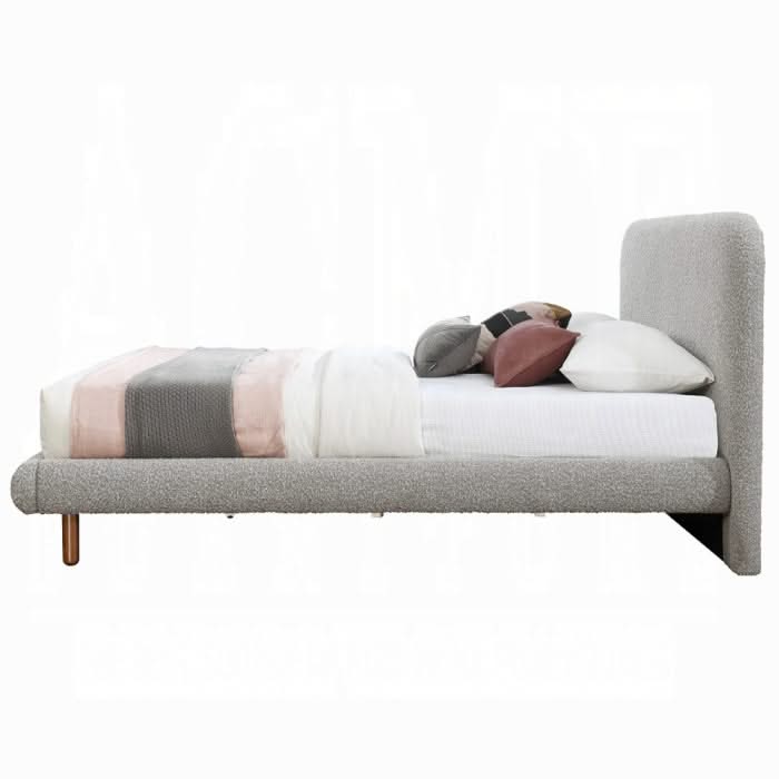 Cleo EK Bed
