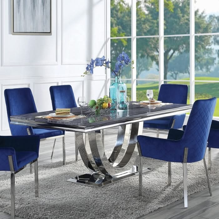 Mesa de comedor Cambrie con cubierta de piedra artificial