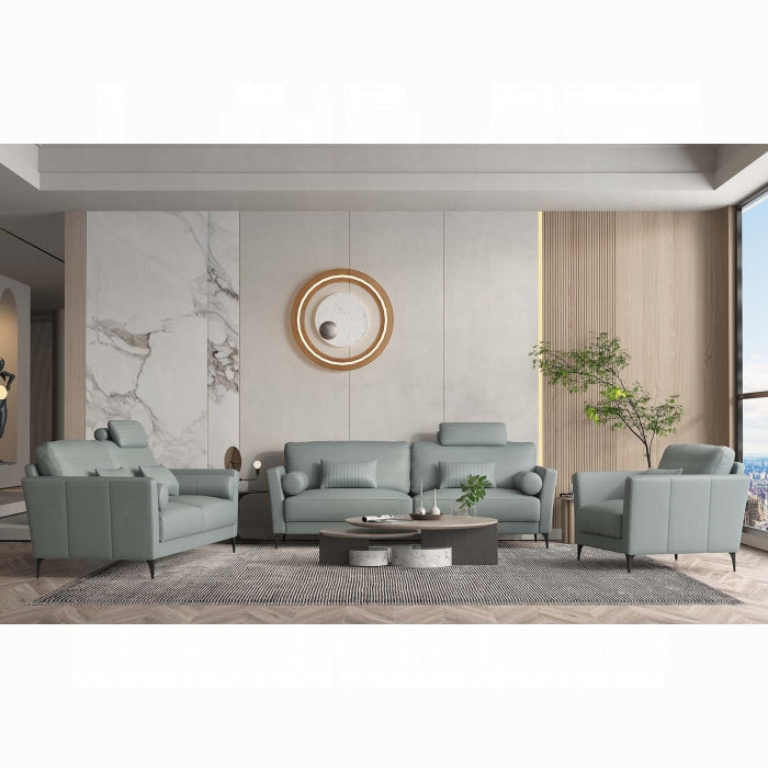 Tussio Loveseat W/5 Pillows