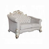 Loveseat Vendome II con 4 almohadas