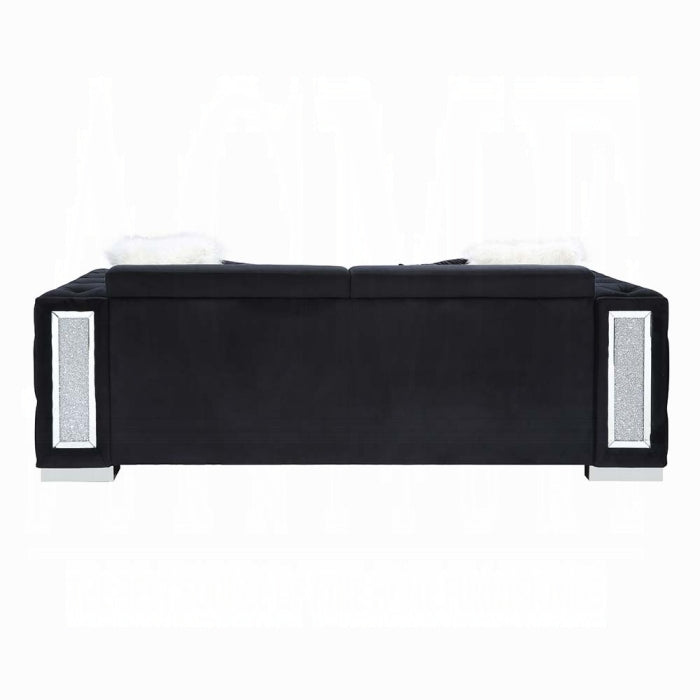 Trislar Sofa W/4 Pillows (Same 52525)
