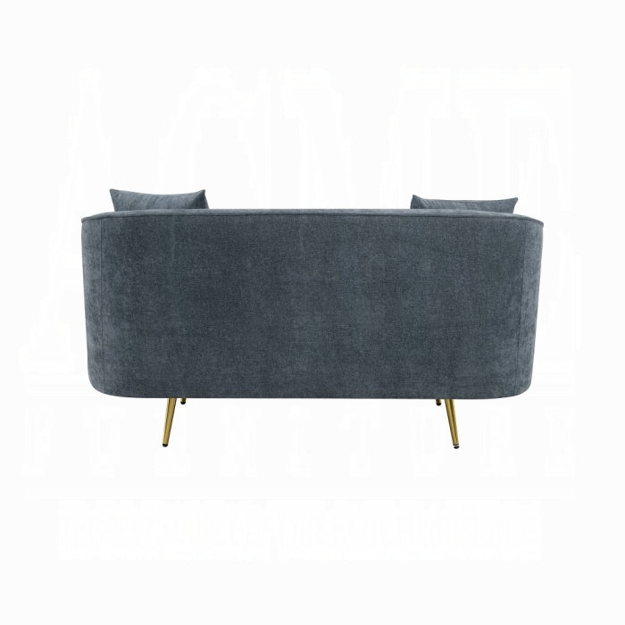 Nakendra Loveseat W/2 Pillows
