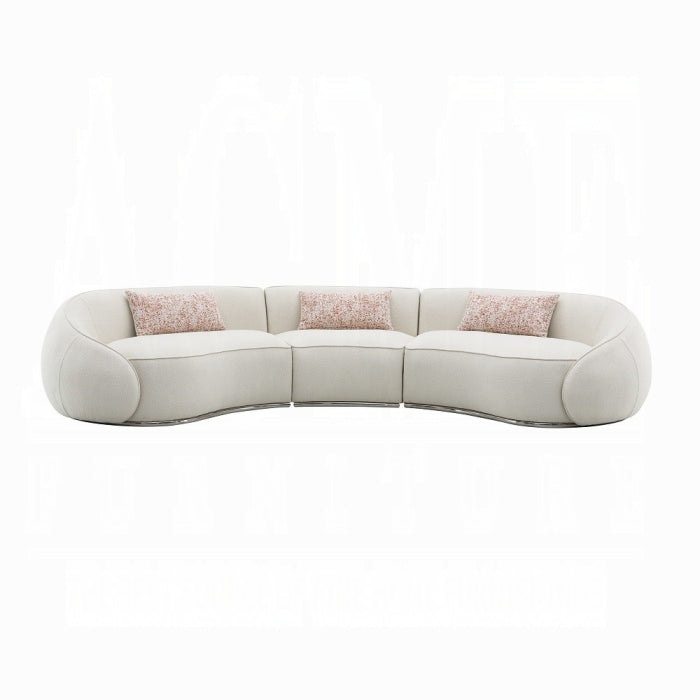 Sahara Sectional Sofa W/3 Pillows