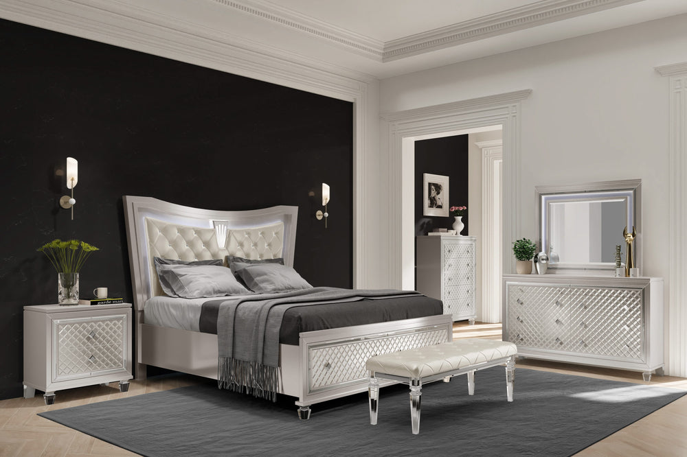 PARIS CHAMPAGNE QUEEN BED GROUP 5 Piece Set With Led