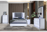 YLIME SMOOTH WHITE QUEEN BED GROUP FULLY SLATTED  W/ VANITY SET