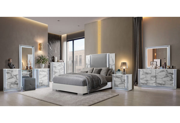 GRUPO DE CAMA QUEEN DE MÁRMOL BLANCO YLIME CON LÁMINAS COMPLETAMENTE CON JUEGO DE TOCADOR